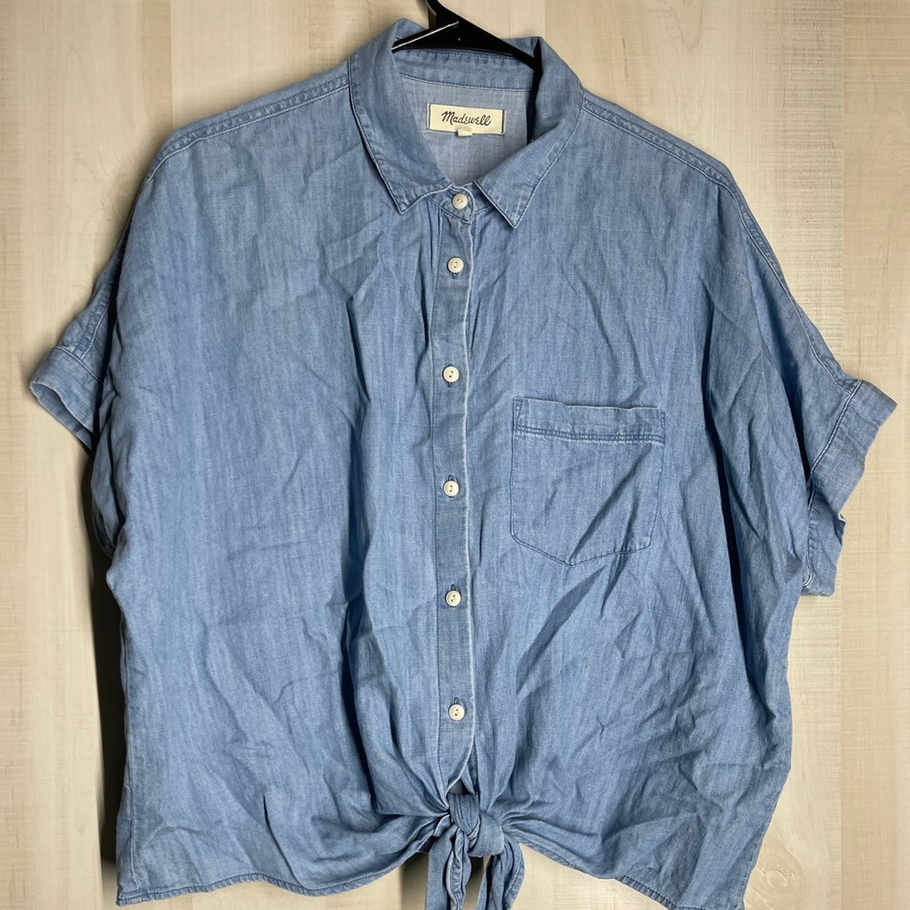 Madewell denim chambray button front shirt sleeve top, tie at waist, size large